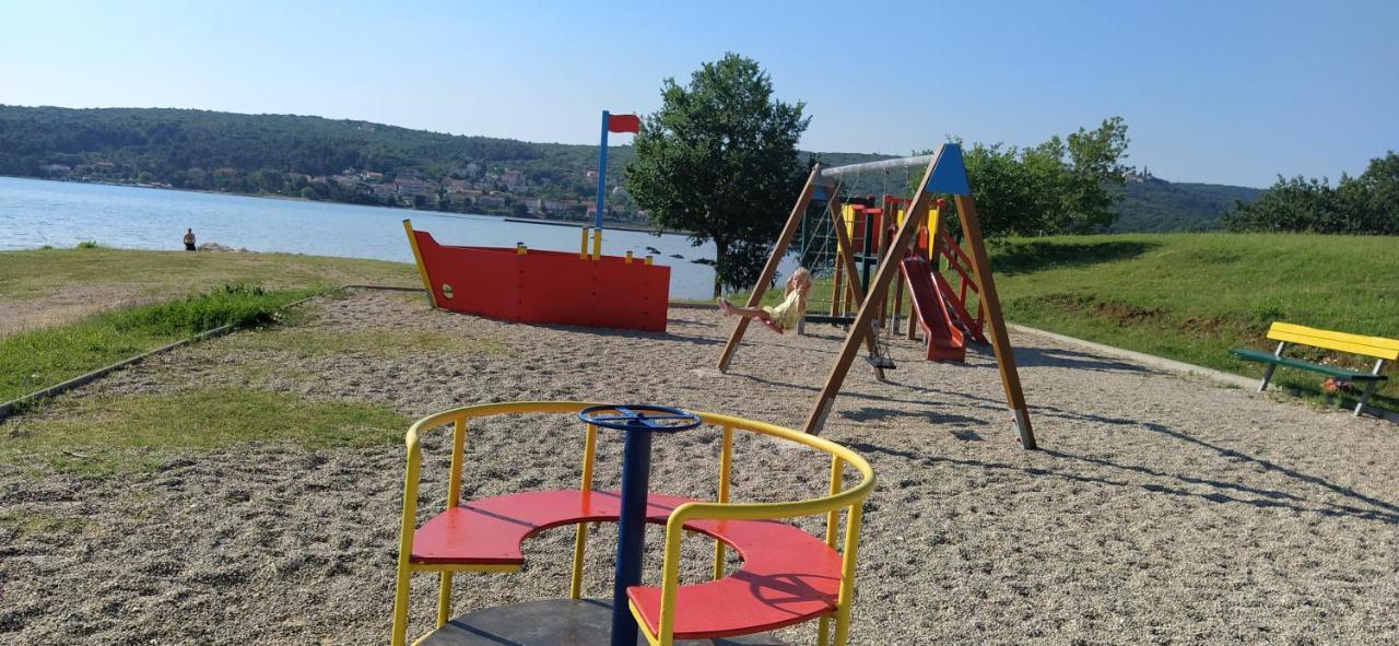 Apartment Dajana 4+2 Čižići Eksteriør bilde